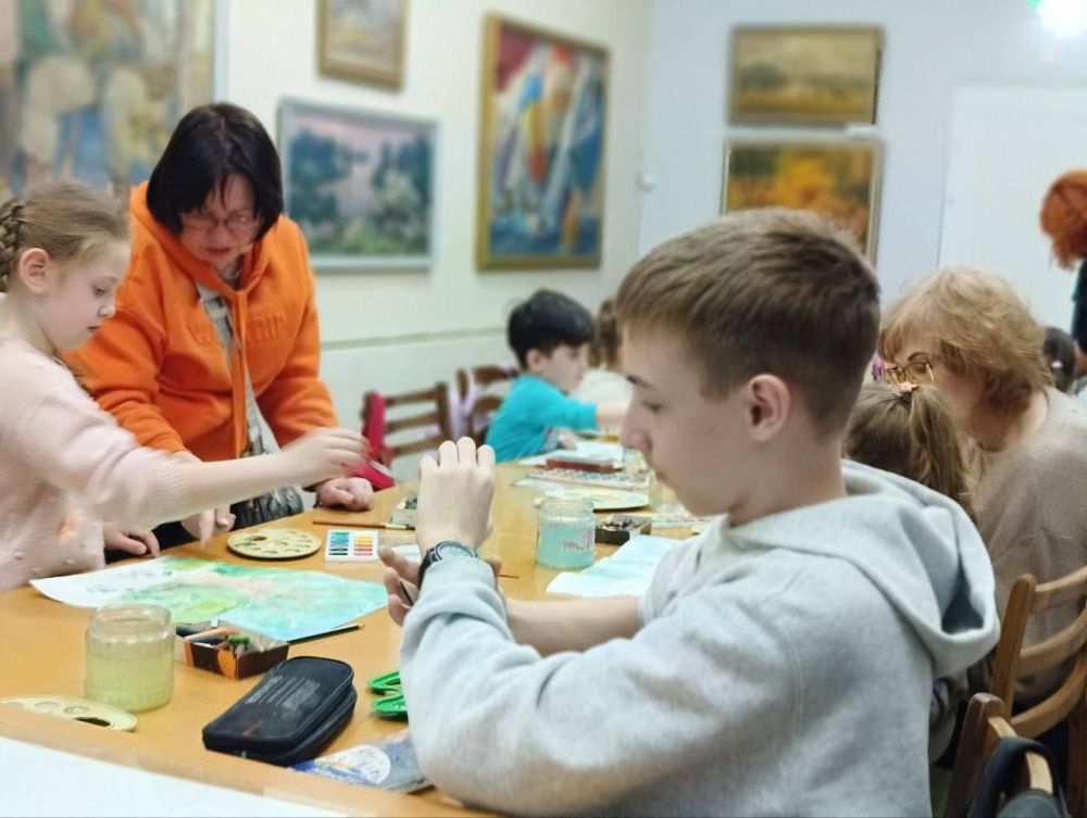 На занятия - в художественный музей На занятия - в художественный музей
