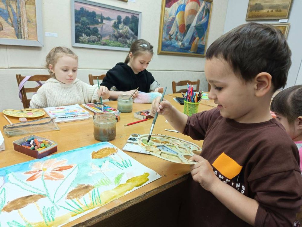 На занятия - в художественный музей На занятия - в художественный музей