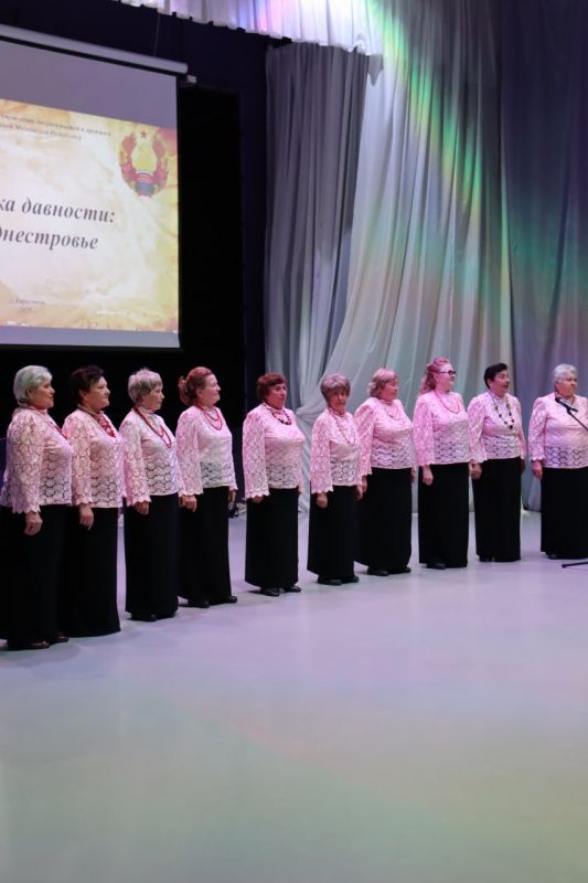 "Без срока давности" - издание, презентованное сегодня в КДЦ "Мир" "Без срока давности" - издание, презентованное сегодня в КДЦ "Мир"