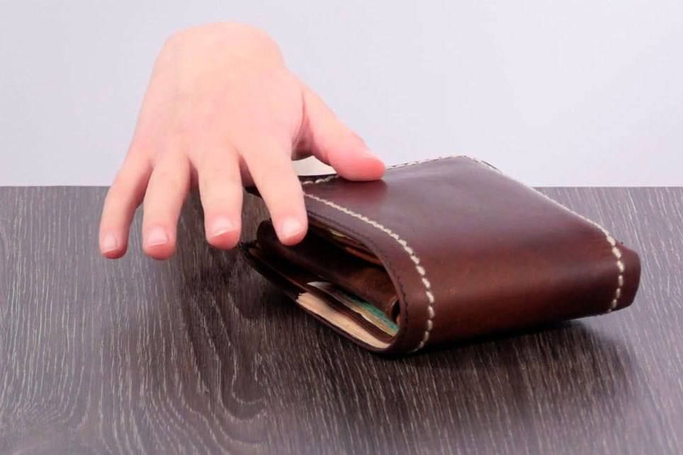 Взяла деньги у пенсионерки