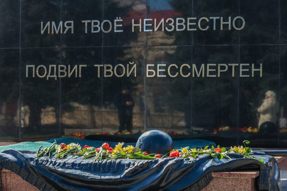 В ТИРАСПОЛЕ ПОЧТИЛИ ПАМЯТЬ ОСВОБОДИТЕЛЕЙ ГОРОДА ОТ ФАШИСТСКИХ ЗАХВАТЧИКОВ В ТИРАСПОЛЕ ПОЧТИЛИ ПАМЯТЬ ОСВОБОДИТЕЛЕЙ ГОРОДА ОТ ФАШИСТСКИХ ЗАХВАТЧИКОВ