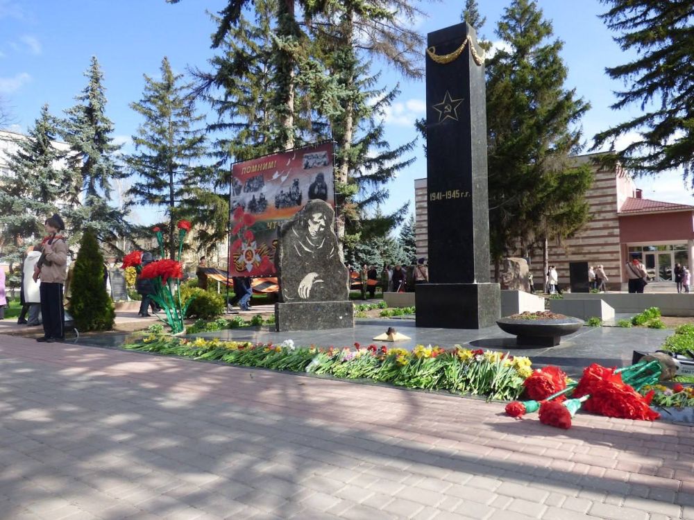 В боях за освобождение Григориополя погибли более 5 500 советских солдат, не вернулись с фронта около 1 500 жителей района В боях за освобождение Григориополя погибли более 5 500 советских солдат, не вернулись с фронта около 1 500 жителей района