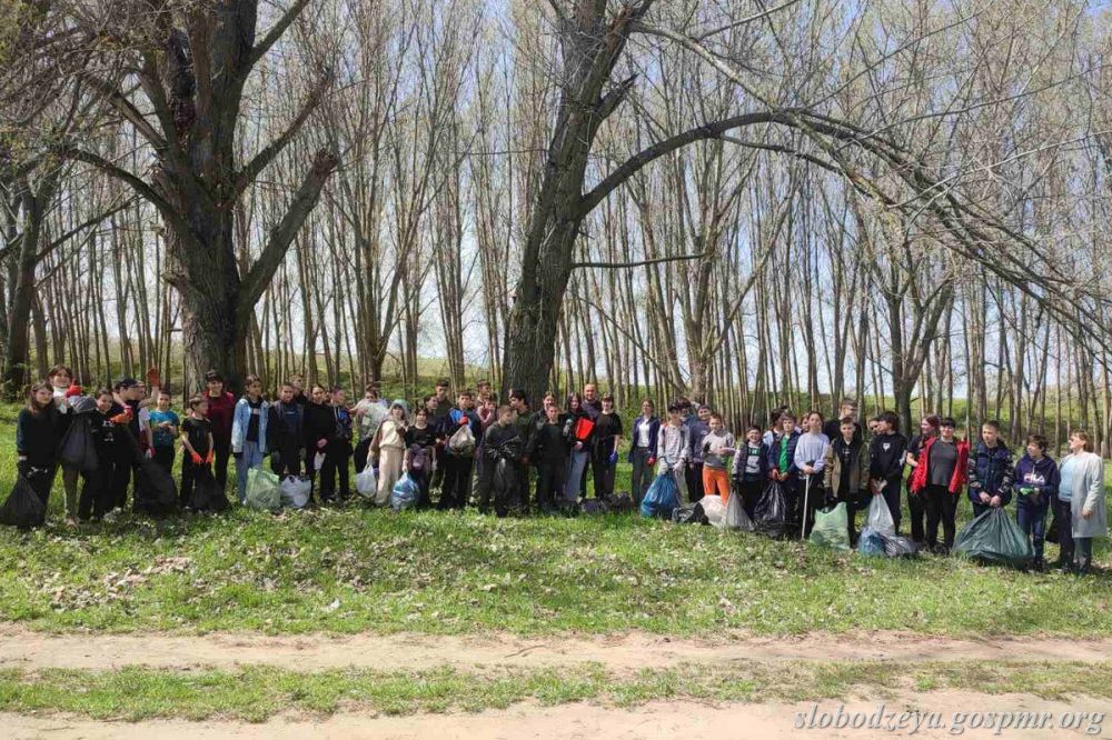 В районном управлении народного образования подвели итоги экологической акции «Чистые берега Днестра» В районном управлении народного образования подвели итоги экологической акции «Чистые берега Днестра»