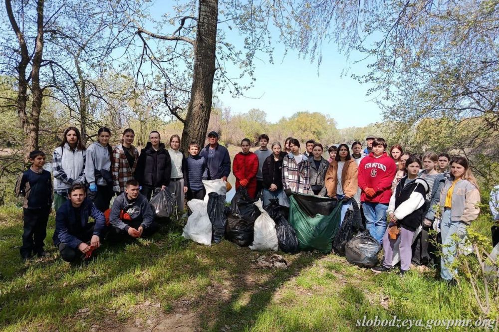 В районном управлении народного образования подвели итоги экологической акции «Чистые берега Днестра» В районном управлении народного образования подвели итоги экологической акции «Чистые берега Днестра»