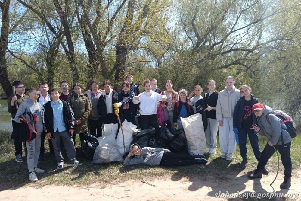 В районном управлении народного образования подвели итоги экологической акции «Чистые берега Днестра» В районном управлении народного образования подвели итоги экологической акции «Чистые берега Днестра»