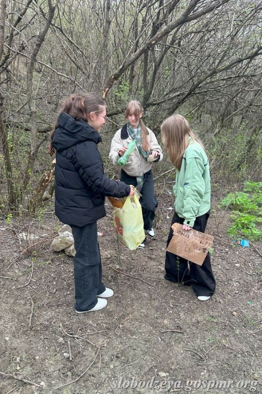 В районном управлении народного образования подвели итоги экологической акции «Чистые берега Днестра» В районном управлении народного образования подвели итоги экологической акции «Чистые берега Днестра»