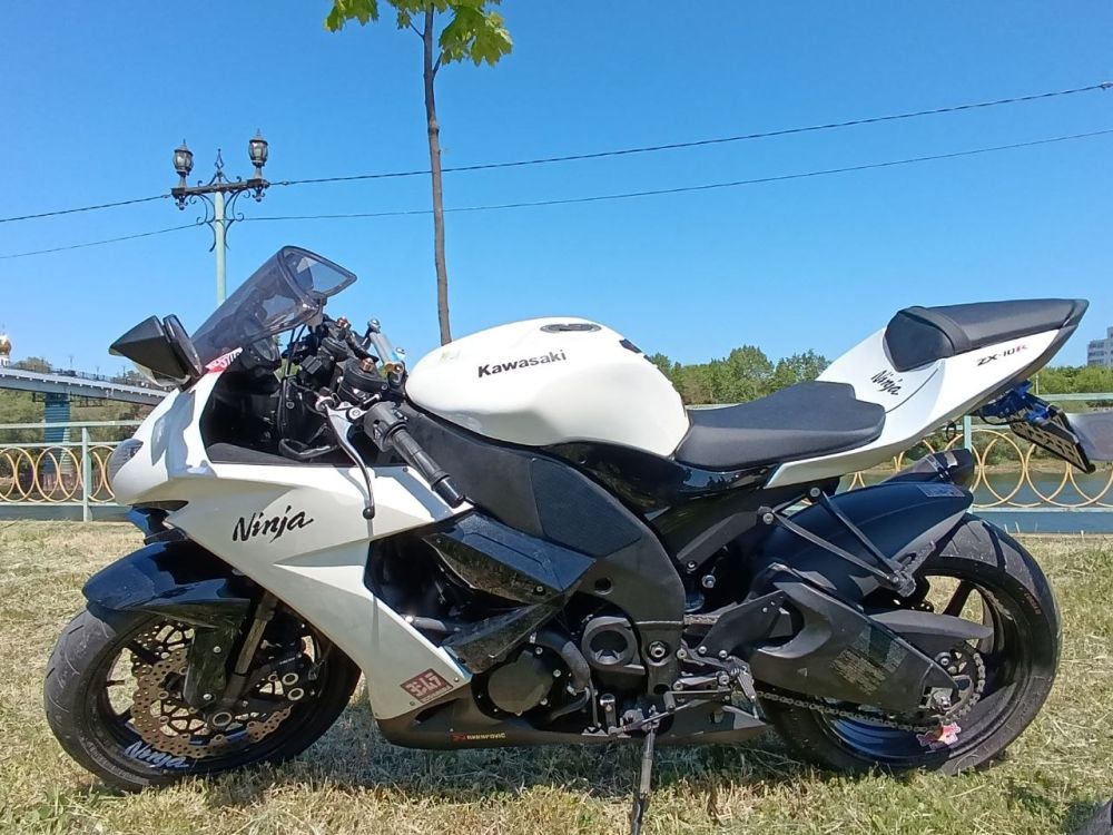 Harley-Davidson  Kawasaki -   ,  -