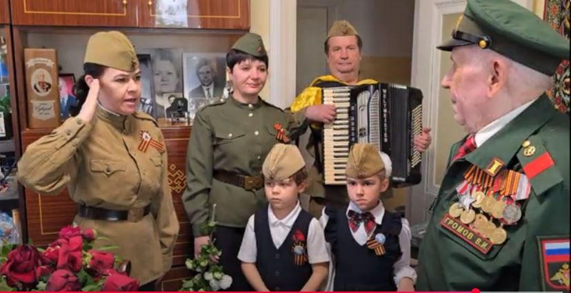   .         1       1941-1945 .   ,  ...