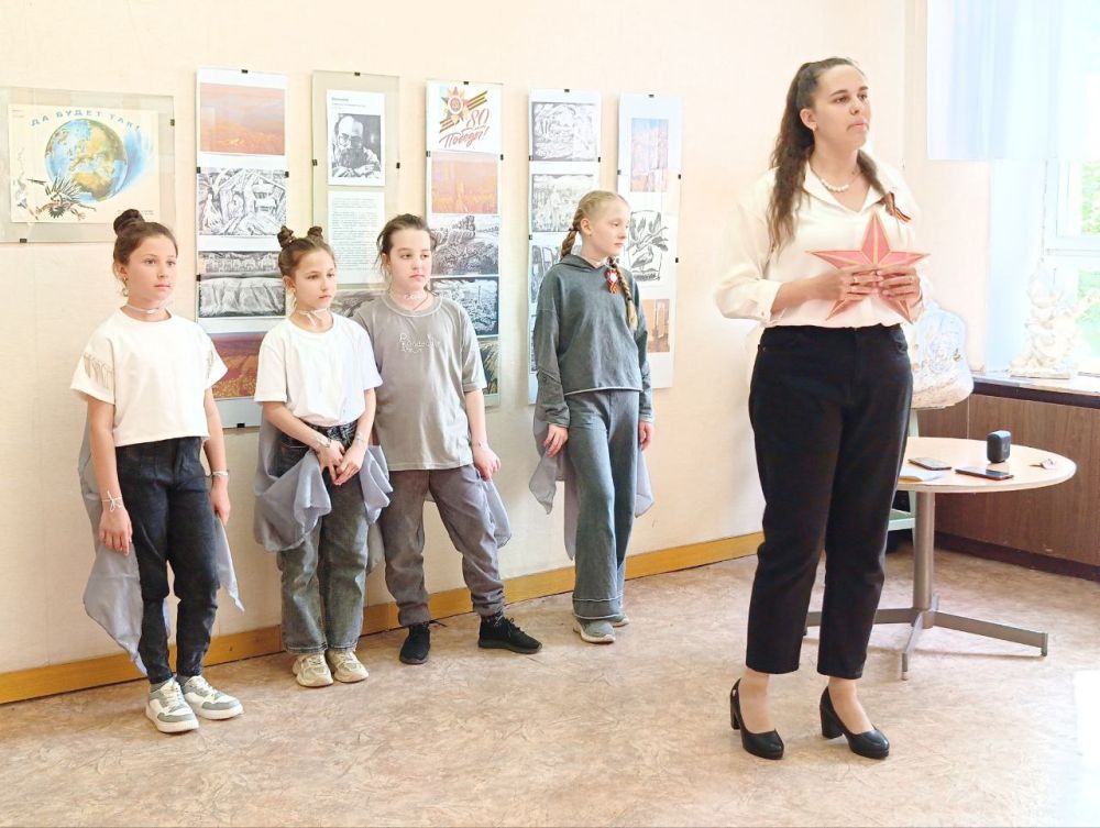 Вернисаж Победы. В Бендерах нет такого учебного заведения, где бы не проходили мероприятия в честь 80-летия Победы Вернисаж Победы. В Бендерах нет такого учебного заведения, где бы не проходили мероприятия в честь 80-летия Победы