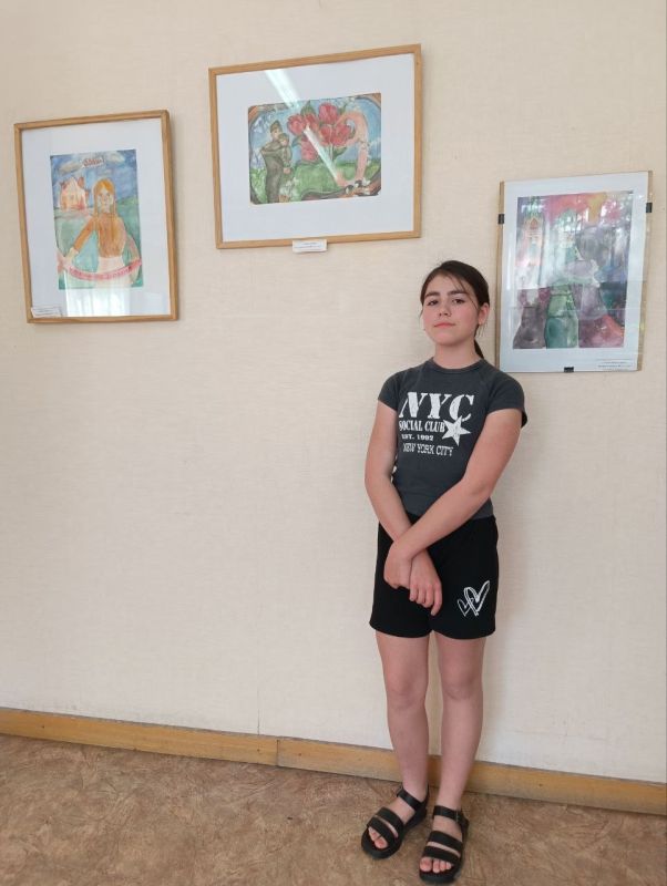 Вернисаж Победы. В Бендерах нет такого учебного заведения, где бы не проходили мероприятия в честь 80-летия Победы Вернисаж Победы. В Бендерах нет такого учебного заведения, где бы не проходили мероприятия в честь 80-летия Победы