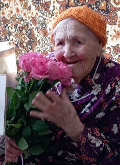 Сегодня, в День Победы, на 101-ом году жизни ушла Валентина Георгиевна Фиалка — труженица тыла, человек великой судьбы