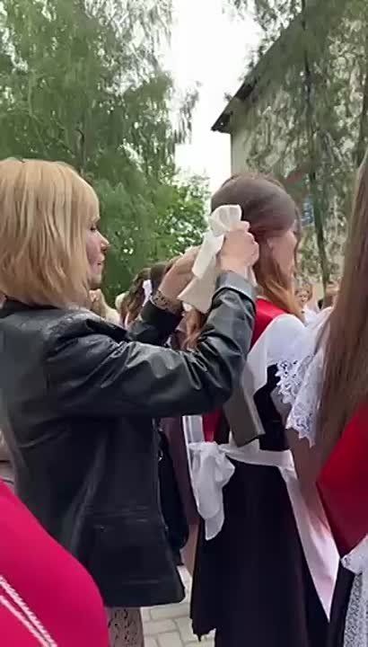  .       ,    