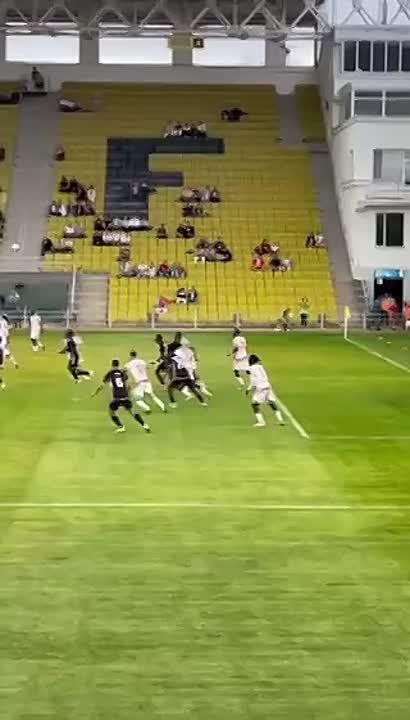 Что происходит, опять через себя