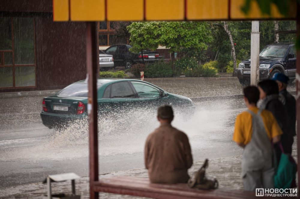 Штормовое от гидрометцентра: во второй половине дня по республике — сильные дожди