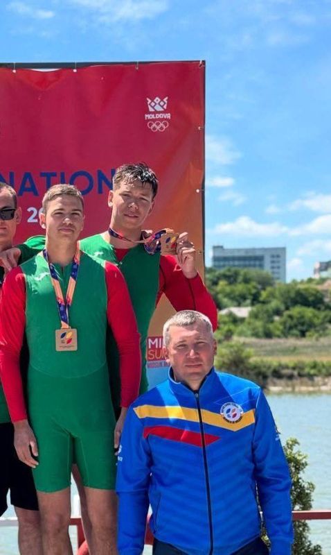 Бендерчане завоевали медали на чемпионате Молдовы по гребле на байдарках и каноэ среди взрослых Бендерчане завоевали медали на чемпионате Молдовы по гребле на байдарках и каноэ среди взрослых