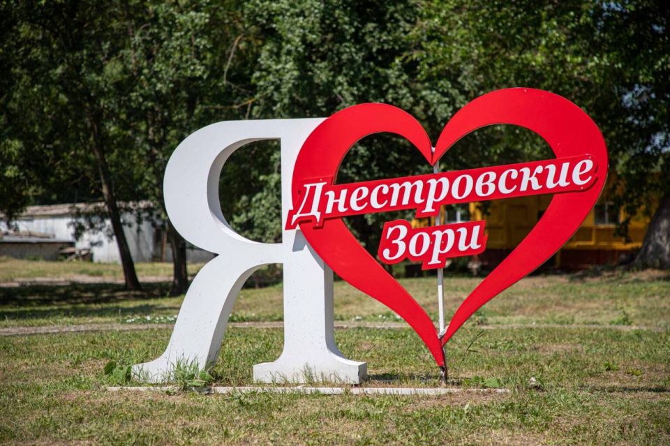   ջ      