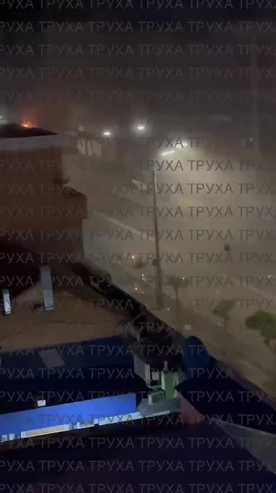 Момент удара дрона "Герань-2" по цели в Киеве