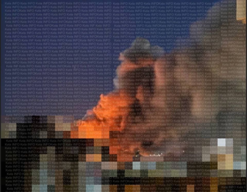 Киев. Три разных места пожаров, и продолжающийся налёт "Гераней" Киев. Три разных места пожаров, и продолжающийся налёт "Гераней"