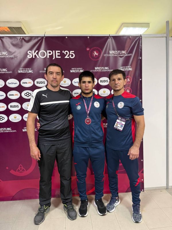         U-17  - 