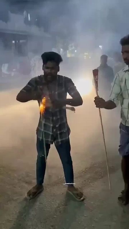 СМИ публикуют кадры запуска ответного удара Ирана