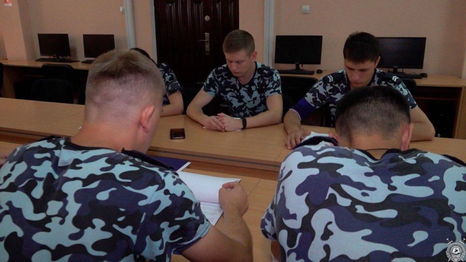 Будущие сотрудники органов внутренних дел защитили дипломные работы Будущие сотрудники органов внутренних дел защитили дипломные работы