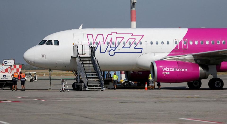 Wizz Air ,    -     