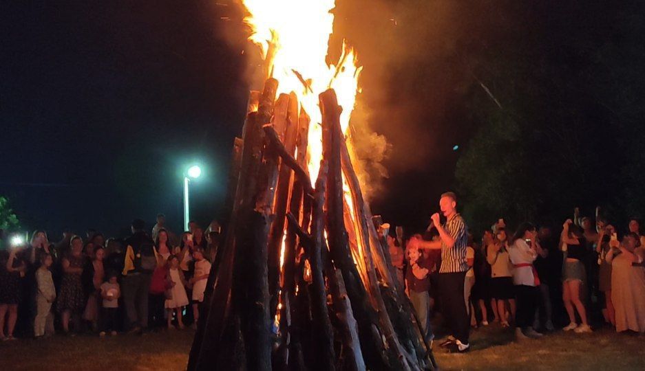        40      !      KAMENKA FEST+   