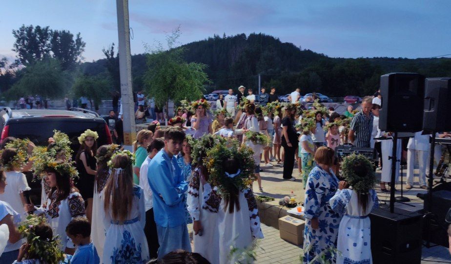        40      !      KAMENKA FEST+   