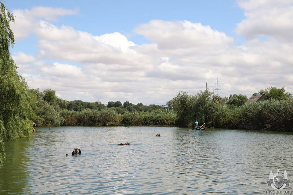 Для СОБРа «Днестр» вода не преграда Для СОБРа «Днестр» вода не преграда
