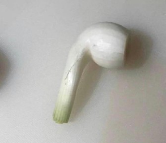     AirPods  Apple