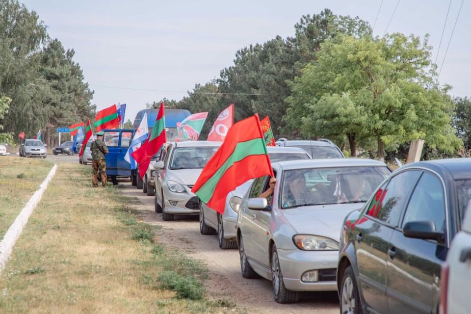   л      35-     