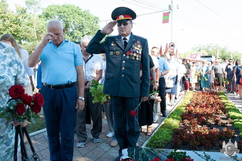 Мы благодарны им за мир. Молдо-приднестровский вооружённый конфликт закончился 1 августа 1992-го Мы благодарны им за мир. Молдо-приднестровский вооружённый конфликт закончился 1 августа 1992-го
