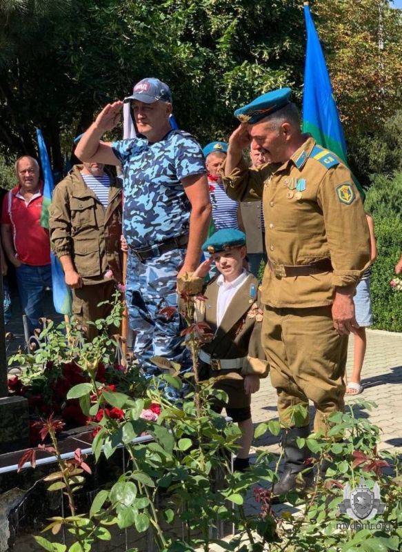 Автопробег ко Дню воздушно-десантных войск Автопробег ко Дню воздушно-десантных войск