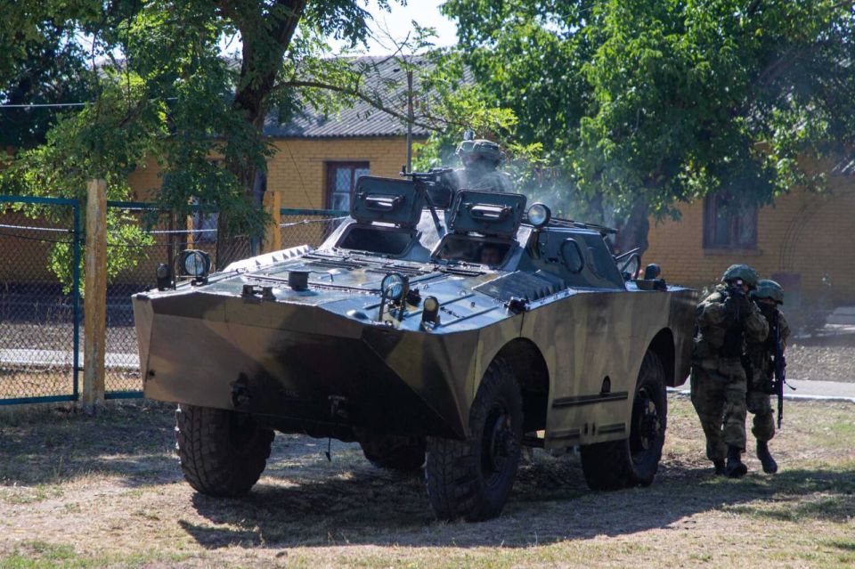 ВОЕННОСЛУЖАЩИХ АРМЕЙСКОГО СПЕЦНАЗА ПОЗДРАВИЛИ С 95-Й ГОДОВЩИНОЙ ОБРАЗОВАНИЯ ВОЗДУШНО-ДЕСАНТНЫХ ВОЙСК ВОЕННОСЛУЖАЩИХ АРМЕЙСКОГО СПЕЦНАЗА ПОЗДРАВИЛИ С 95-Й ГОДОВЩИНОЙ ОБРАЗОВАНИЯ ВОЗДУШНО-ДЕСАНТНЫХ ВОЙСК