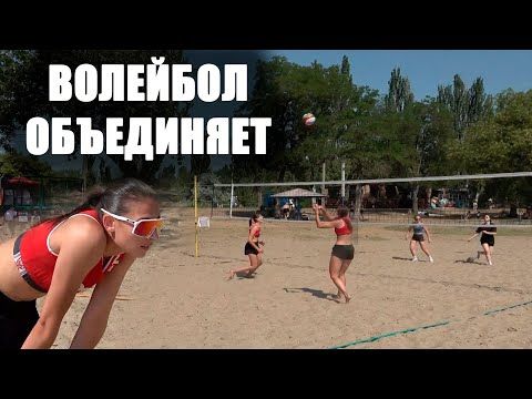 В июльские выходные на пляже в Днестровске встречались любители спорта