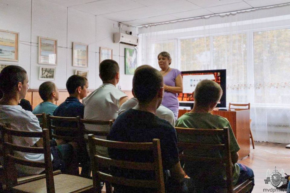 Путешествие в прошлое. О творчестве Радия Петровича Погодина, которое необыкновенно сильно повлияло на умы нескольких поколений советских мальчишек и девчонок и актуально сегодня, говорили с подростками из Республиканского... Путешествие в прошлое. О творчестве Радия Петровича Погодина, которое необыкновенно сильно повлияло на умы нескольких поколений советских мальчишек и девчонок и актуально сегодня, говорили с подростками из Республиканского...