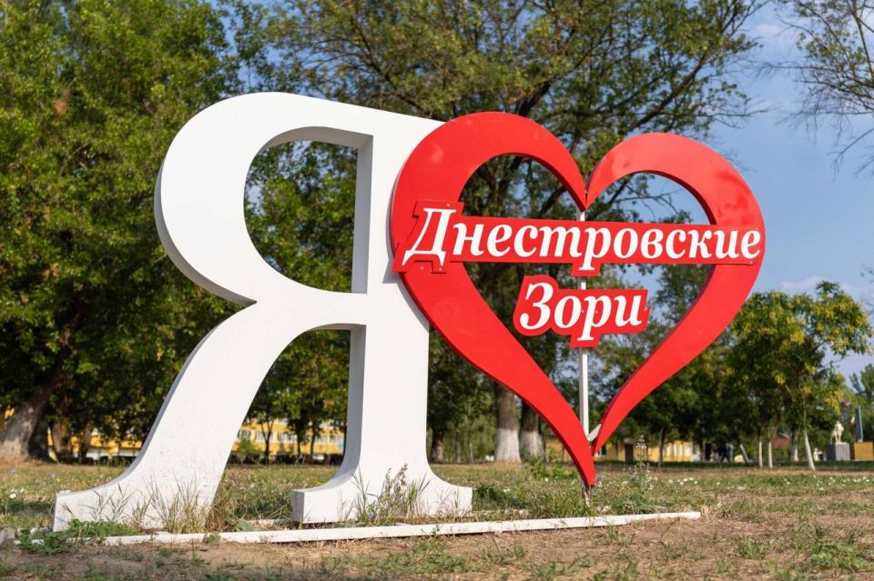   ջ    