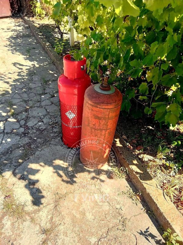 ПОЖАРНЫЕ В ГРИГОРИОПОЛЕ ПРЕДОТВРАТИЛИ ВЗРЫВ ГАЗА ПОЖАРНЫЕ В ГРИГОРИОПОЛЕ ПРЕДОТВРАТИЛИ ВЗРЫВ ГАЗА