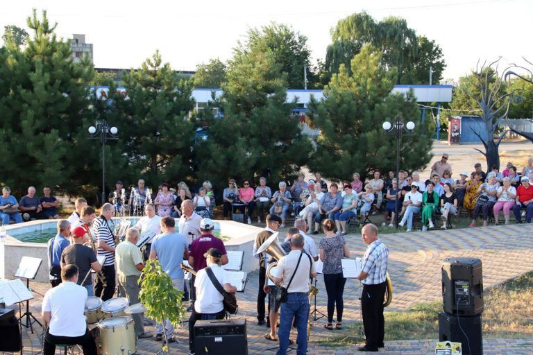 В Дубоссарах звучали «Мелодии города» В Дубоссарах звучали «Мелодии города»