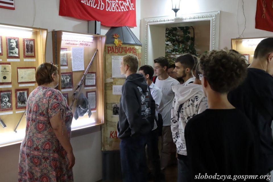 В Слободзейском музее студентам политеха рассказали об истории края В Слободзейском музее студентам политеха рассказали об истории края