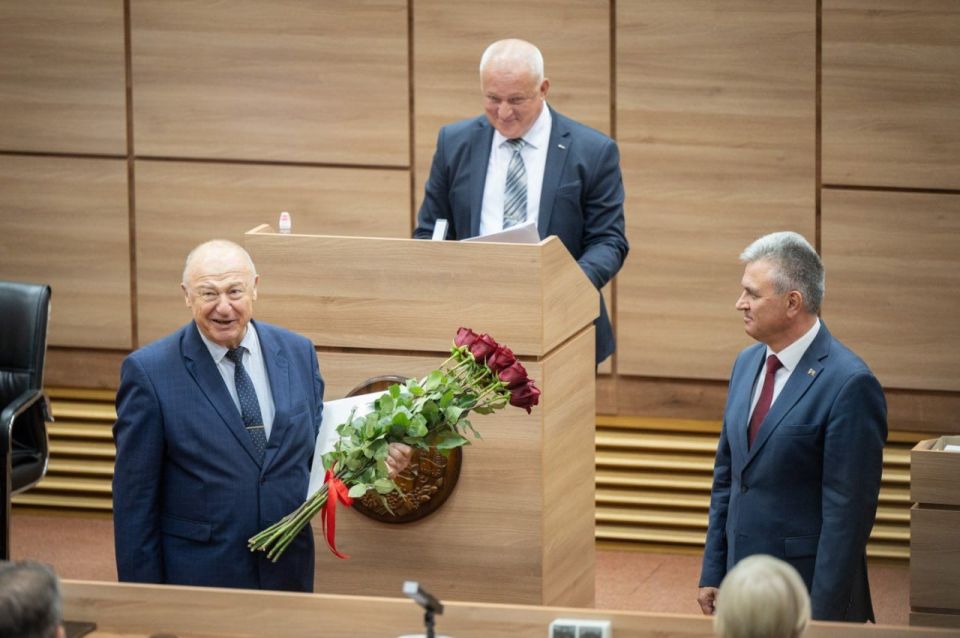 Президент Вадим Красносельский принял участие в заседании Верховного Совета Президент Вадим Красносельский принял участие в заседании Верховного Совета