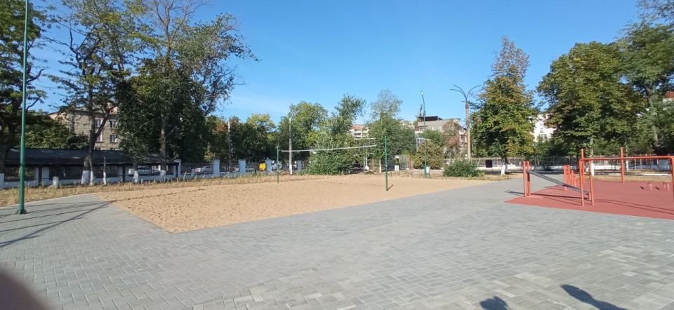 Комиссия завершает приёмку новых площадок на городском стадионе в Тирасполе Комиссия завершает приёмку новых площадок на городском стадионе в Тирасполе