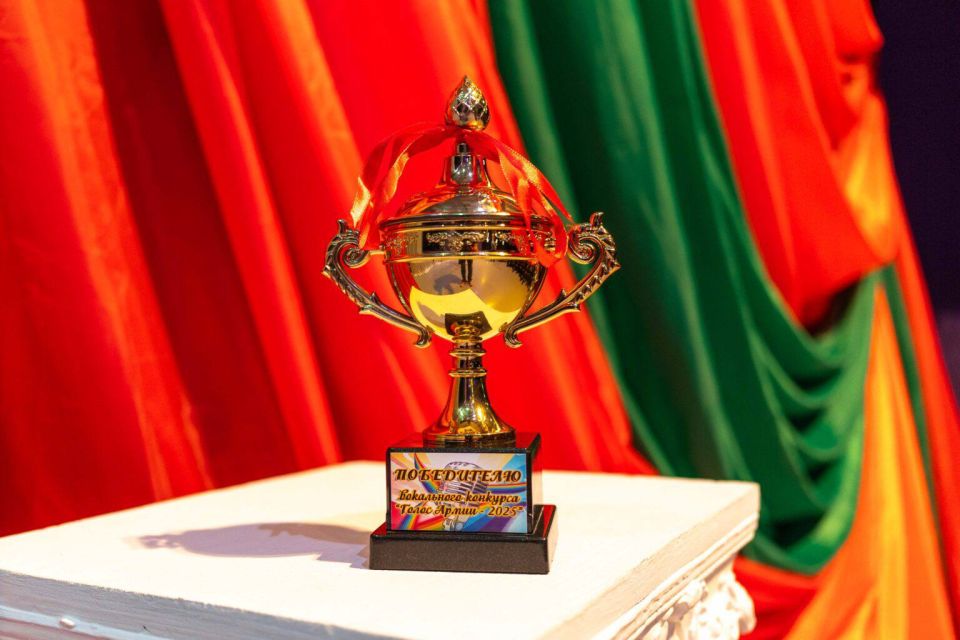 «ГОЛОС АРМИИ» ВЫЯВИЛ ЛУЧШИХ ВОКАЛИСТОВ «ГОЛОС АРМИИ» ВЫЯВИЛ ЛУЧШИХ ВОКАЛИСТОВ