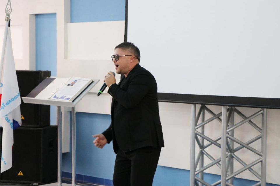 Ежегодно во второе воскресенье сентября свой профессиональный праздник отмечают работники газовой отрасли ПМР Ежегодно во второе воскресенье сентября свой профессиональный праздник отмечают работники газовой отрасли ПМР