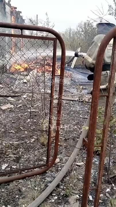 В СОТе «Одема» между Днестровском и Первомайском пожар уничтожил сухую траву на 12 участках, сарай и дачный дом