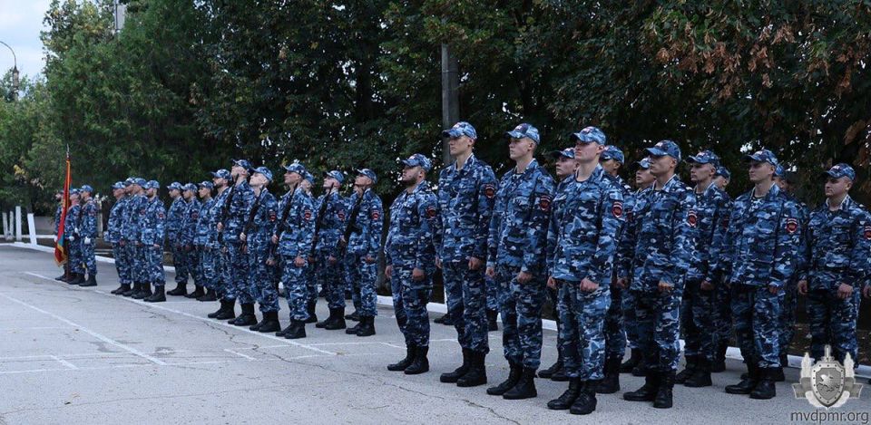 Присягнули на верность Родине Присягнули на верность Родине