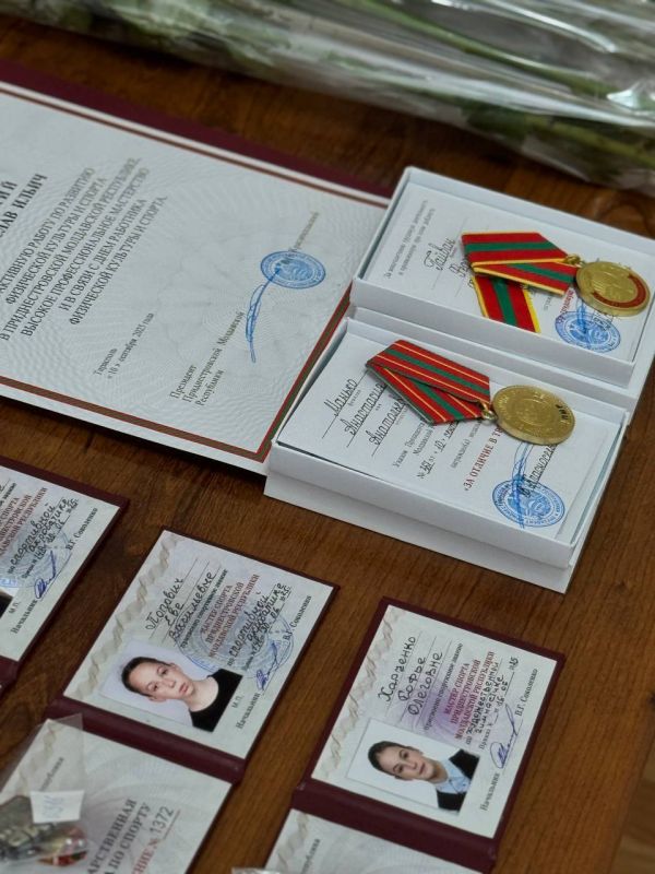 Илона Тюряева лично поздравила участников церемонии и в их лице — всех спортсменов, тренеров, ветеранов и любителей активного образа жизни столицы Илона Тюряева лично поздравила участников церемонии и в их лице — всех спортсменов, тренеров, ветеранов и любителей активного образа жизни столицы