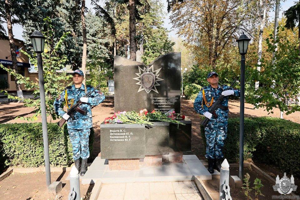 Первыми присягнули Приднестровью Первыми присягнули Приднестровью