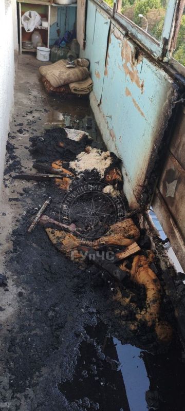 Курение на балконе обернулось пожаром Курение на балконе обернулось пожаром