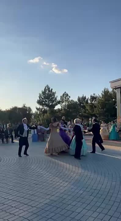 Екатерининский парк Тирасполя этим вечером окунулся в прошлое